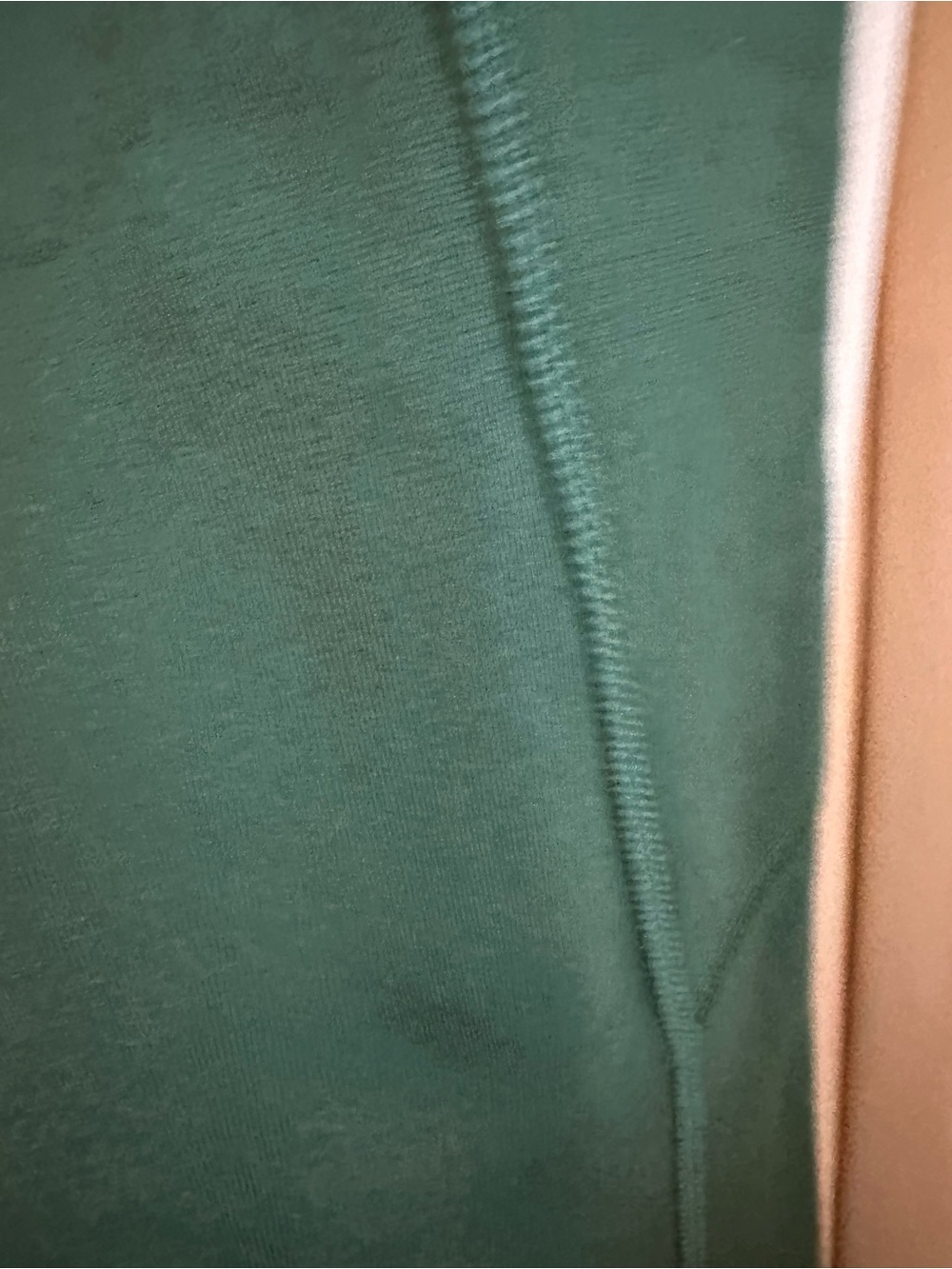 Fabletics new without tags scrub flare leggings - Picture 5 of 6